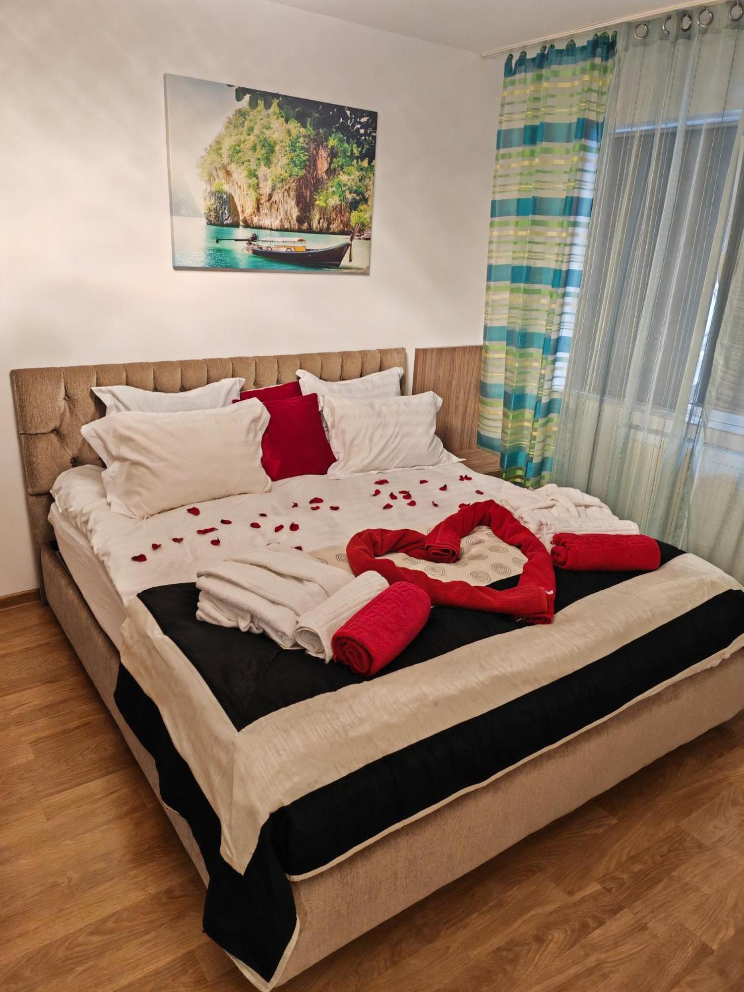 Mony Apartaments ルーマン エクステリア 写真